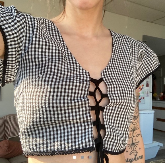 I am Gia top - Picture 2 of 3